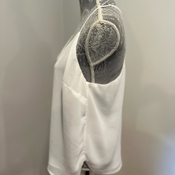 Olivia Grey Women’s Large Bright White Adjustable Spaghetti Strap Halter Blouse. - Picture 4 of 11